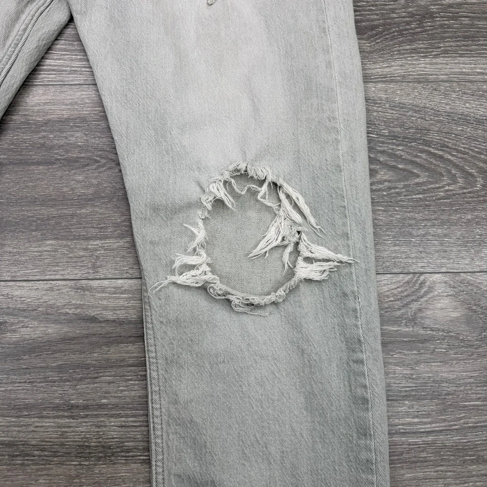 Levis 512 Slim Taper Jeans Mens 42x32 Light Gray Distressed Ripped 5 Pocket Fade